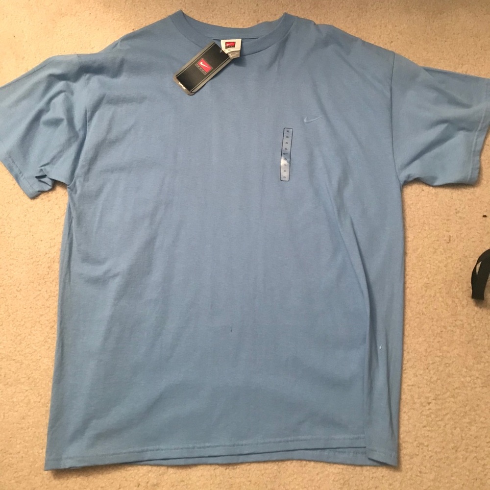 Vintage Men’s Nike Shirt